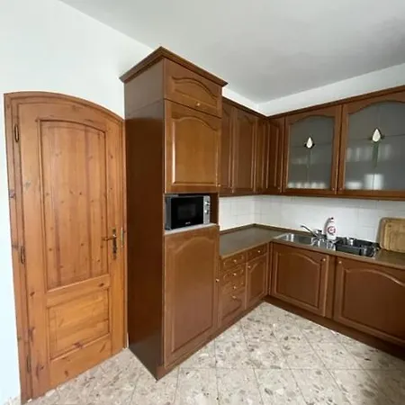 Brigetio Kuria Appartement